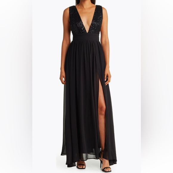 Love By Design Dresses & Skirts - Love by Design from Nordstrom sequin gown. Size medium. NWT. BLACK.